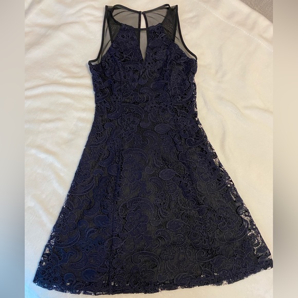 EUC Guess Lace Cocktail Dress - Picture 3 of 4